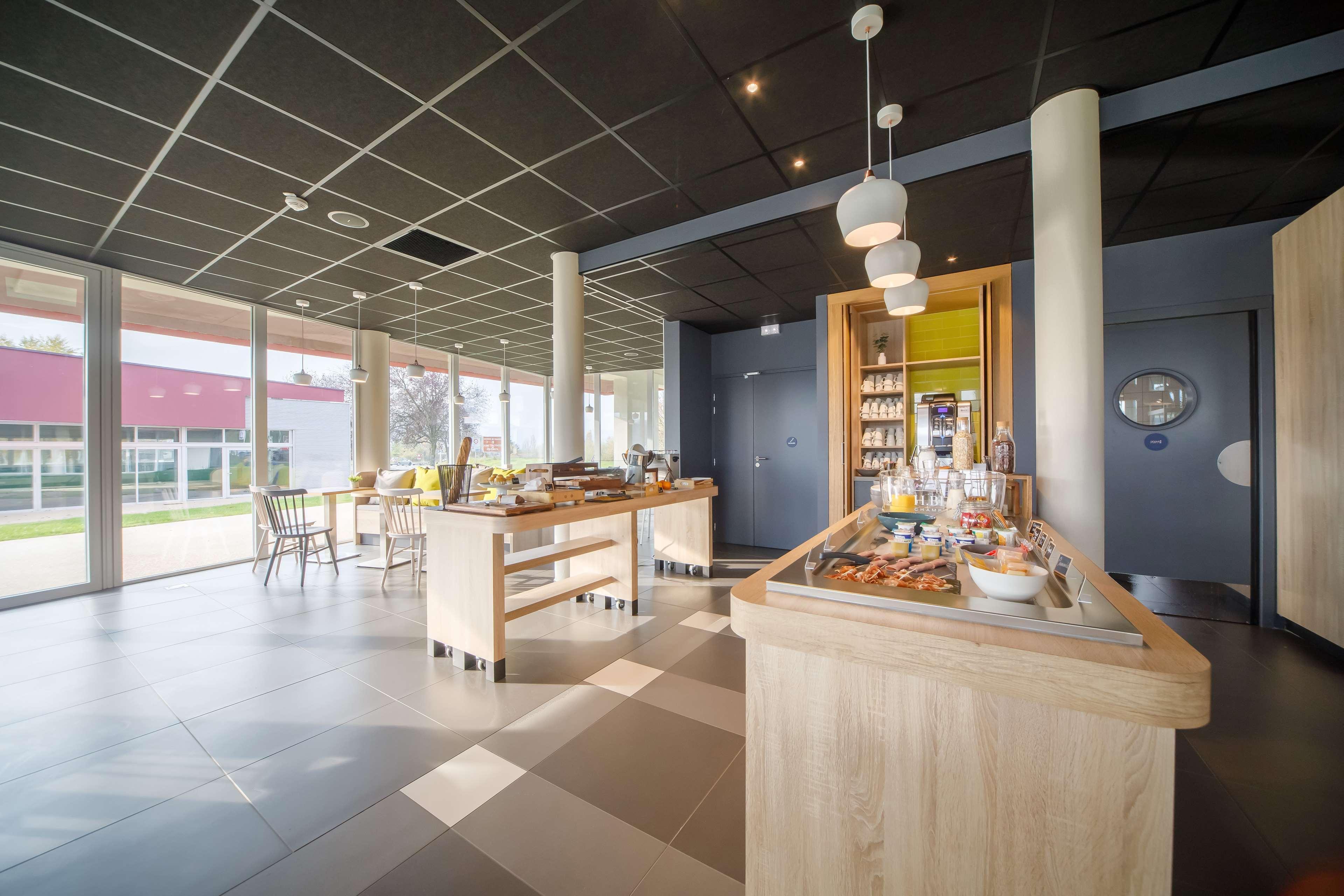 Hotel Campanile Findrol Annemasse Savoie Leman Fillinges Exteriér fotografie