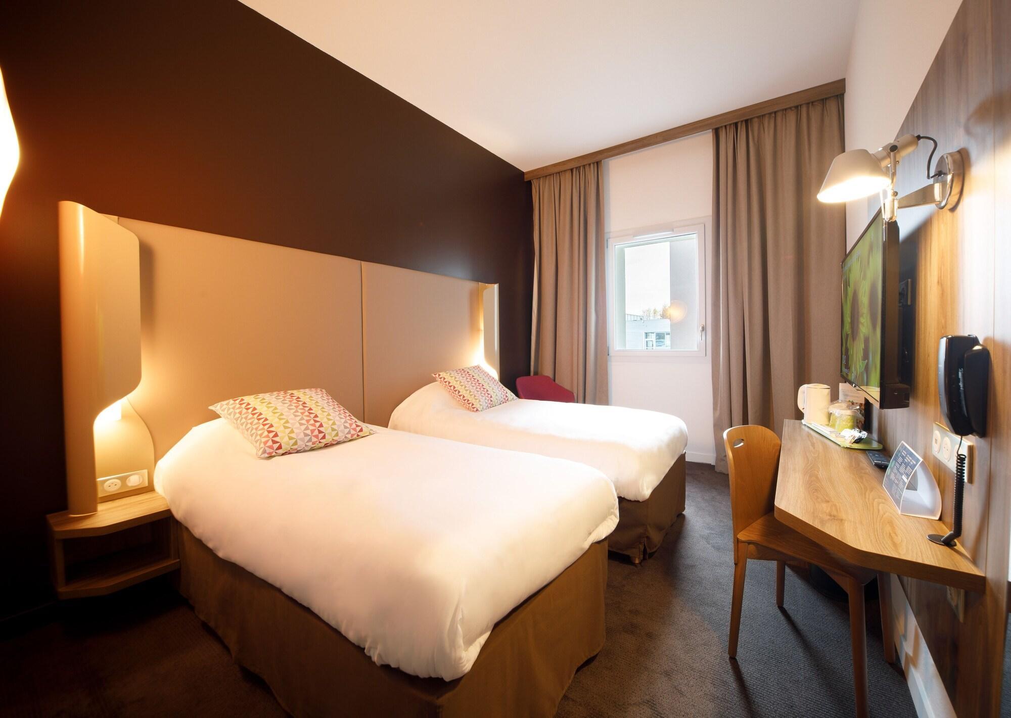 Hotel Campanile Findrol Annemasse Savoie Leman Fillinges Exteriér fotografie